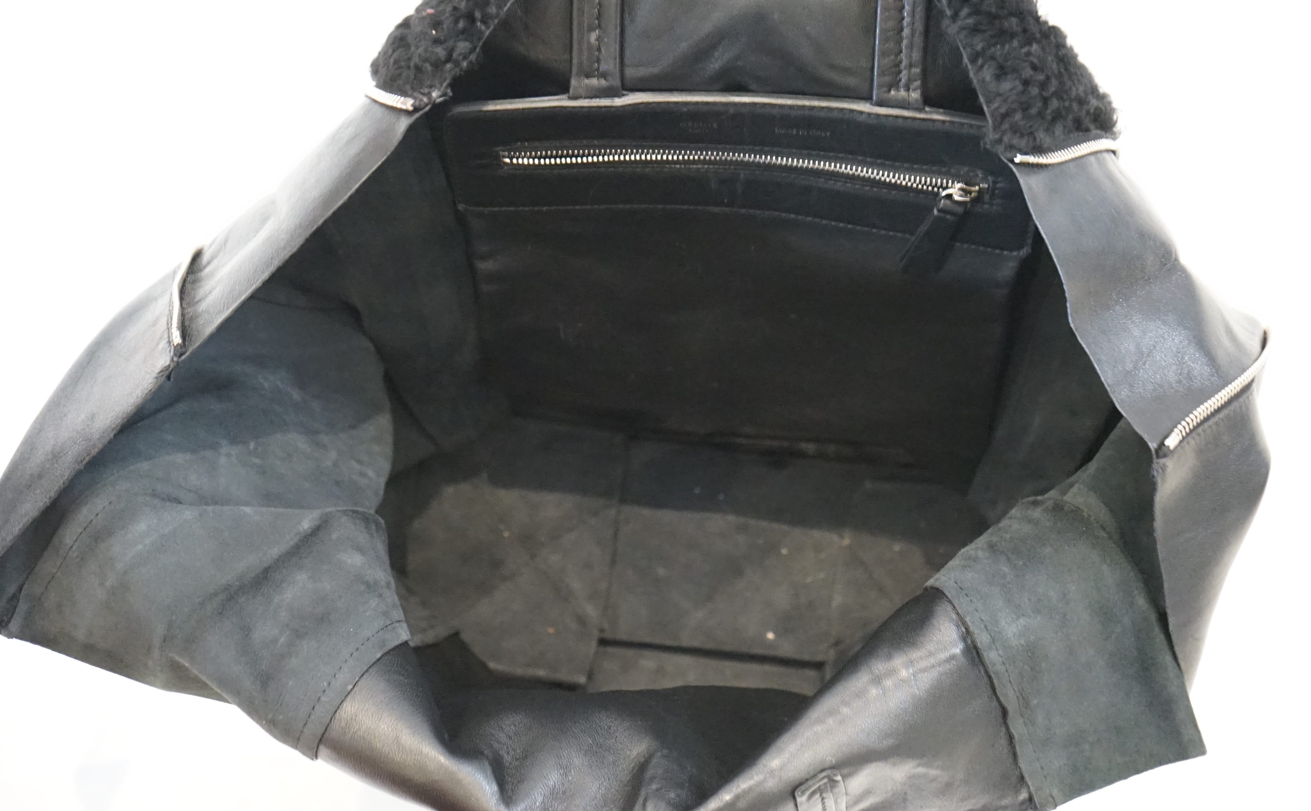 A Celine black shearling and black leather Vertical Gusset Cabas tote bag, Bag width 13cm, length 32cm, height 41cm